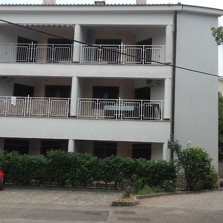 Studio Apartman Lady Apartment นยีวีเซ ภายนอก รูปภาพ